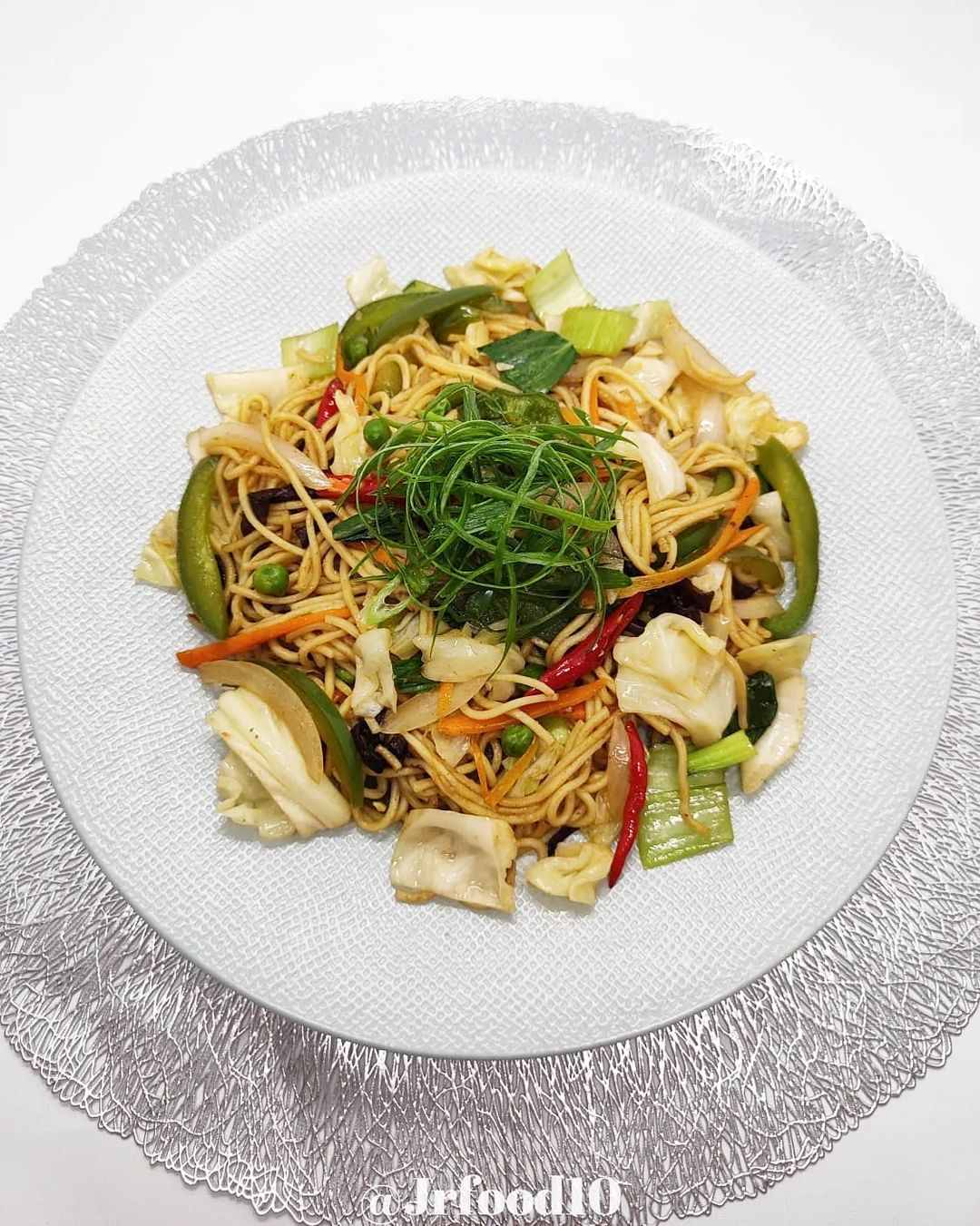 Yakisoba (Japanese Stir-Fried Noodles)