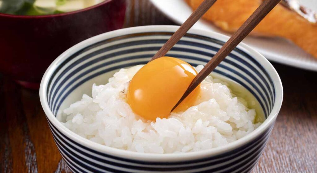 japanese raw egg in the rice