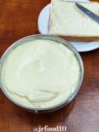 How to Make Mayonnaise