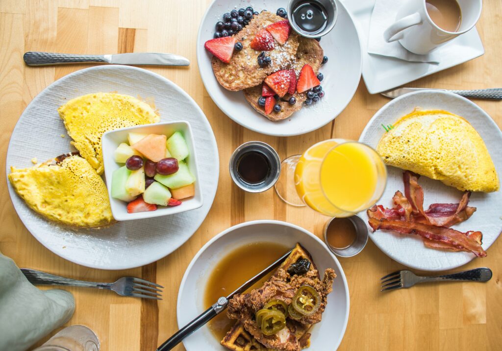 How Eating a Balanced Breakfast Impacts Your Productivity? 1 heather ford teuvnOXOGVo unsplash