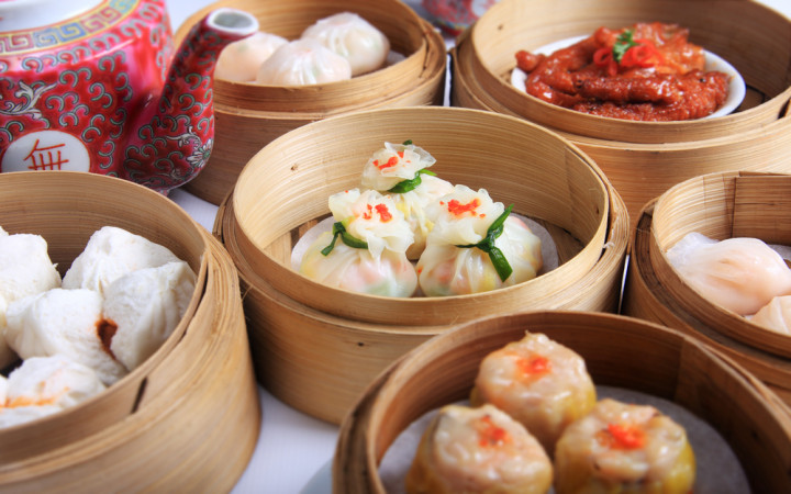 Why Dim Sum Is the Best Way to Eat with Friends? 1 thumb 720 450 shutterstock 10469815